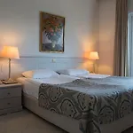 Alinn Boutique (adults Only) Hotel 4*