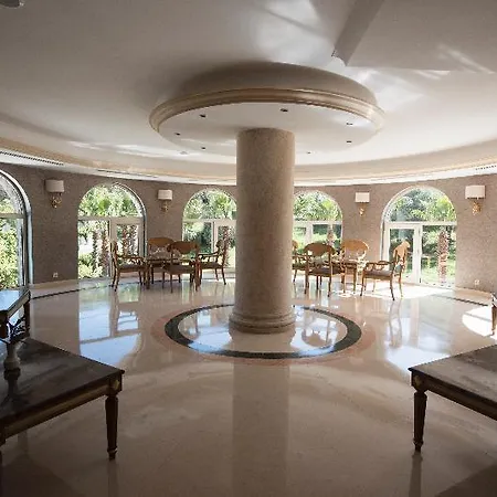 酒店 Alinn Boutique (adults Only) 4*