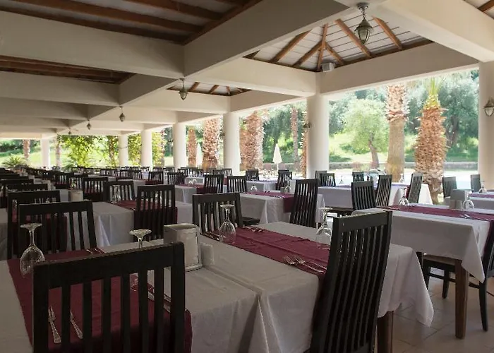 Alinn Boutique (adults Only) 사리게르메