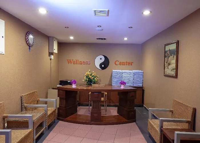 Alinn Boutique (adults Only)