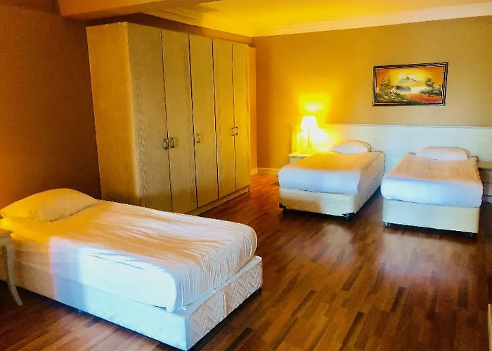 Alinn Boutique (adults Only) 4* 사리게르메