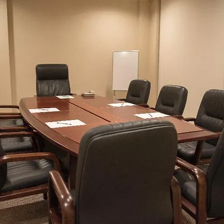 Alinn Boutique (adults Only) ホテル 4*