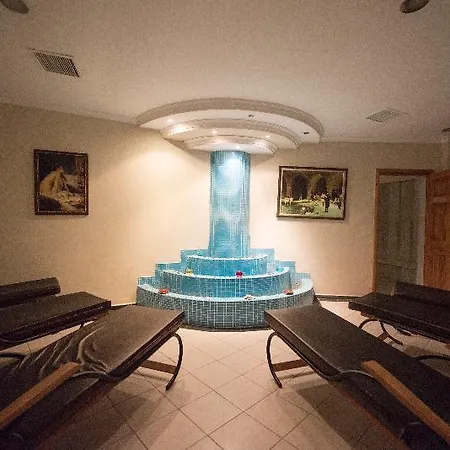Отель Alinn Boutique (adults Only) 4*