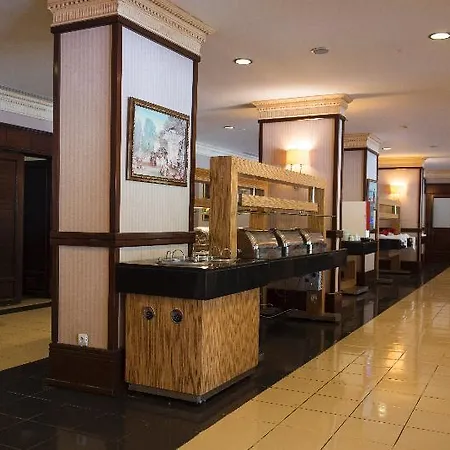 Отель Alinn Boutique (adults Only)